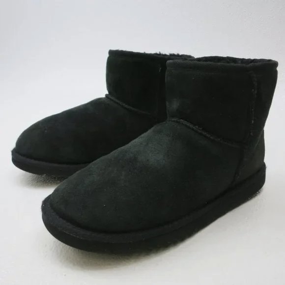 UGG Australia Classic Mini Black Boot 5854 Insulated 6 - Picture 7 of 7